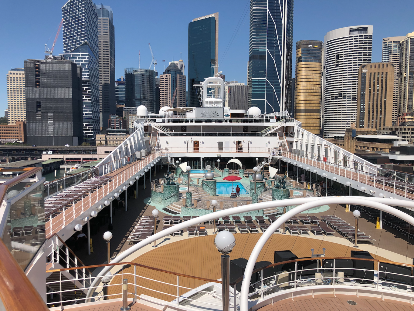 Watch: Spectacular footage of MSC Magnifica's Sydney sleepover