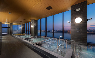 Rooftop onsen
