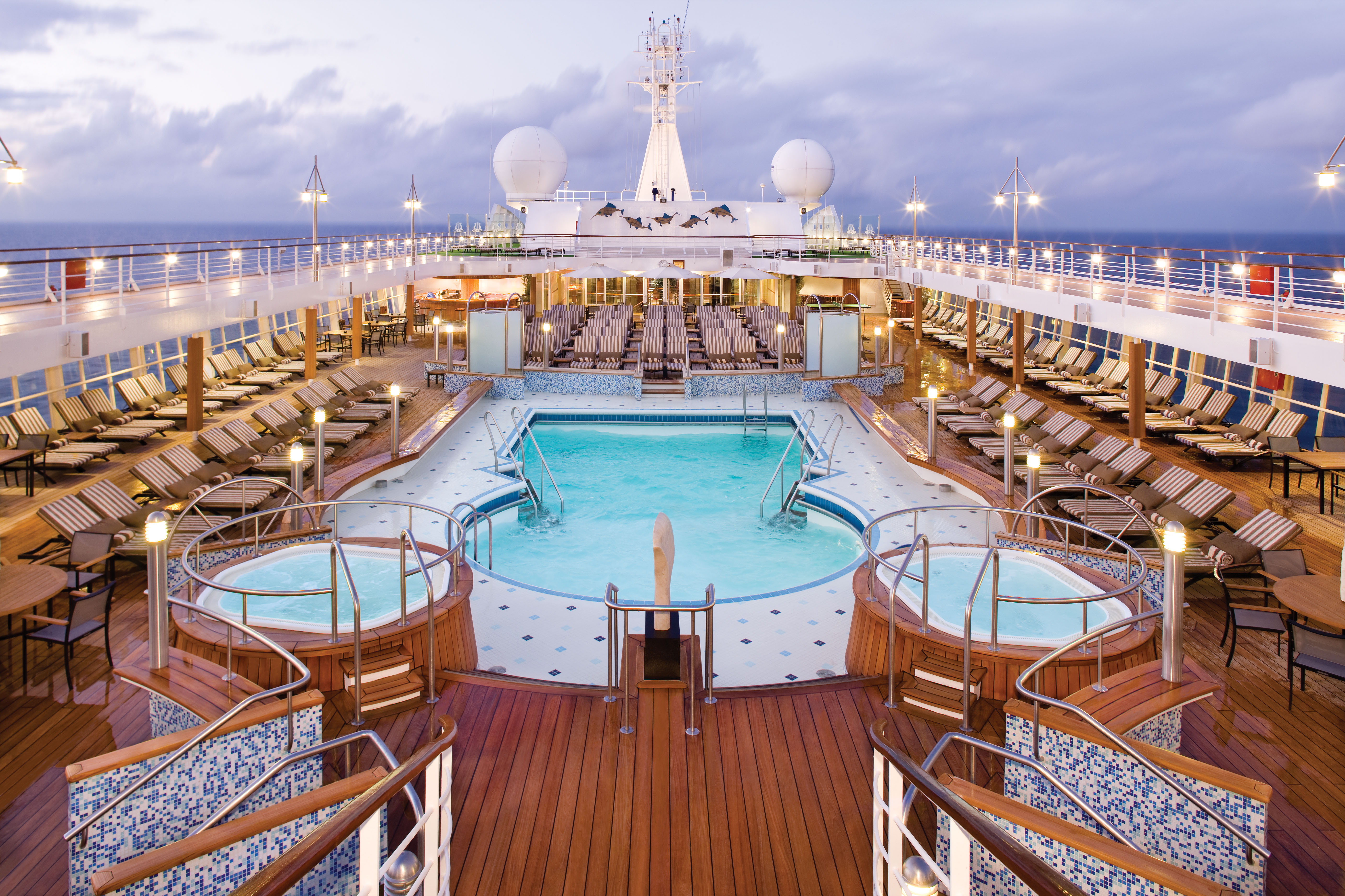 Seven Seas Voyager Pool Deck