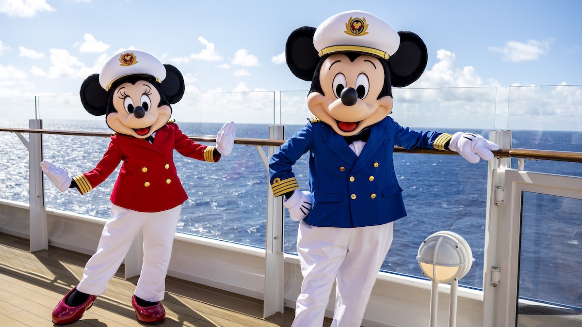 Disney Cruises offers last minute cruise deals from Brisbane to Sydney. 