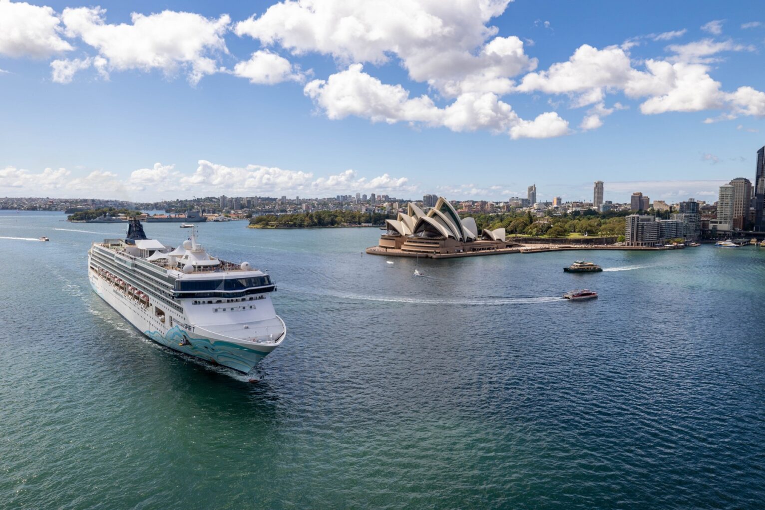 Norwegian Spirit schedules voyage from Sydney to Auckland