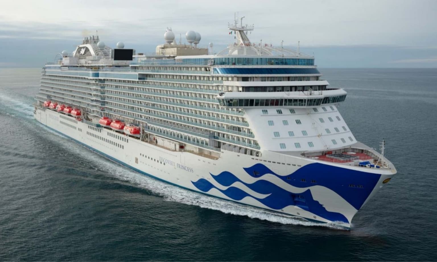 discovery princess out in the middle of the ocean