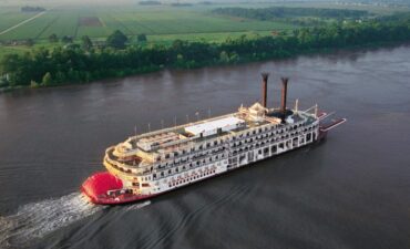 American Queen Cruising