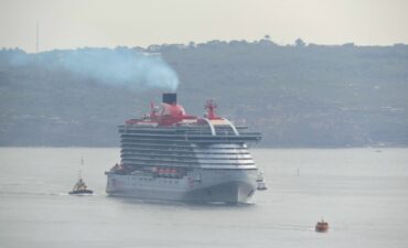 Resilient Lady comes into Sydney
