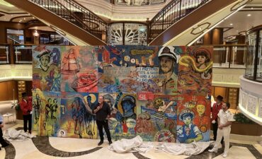 David Bromley finishes his masterpiece on Cunard's Queen Elizabeth