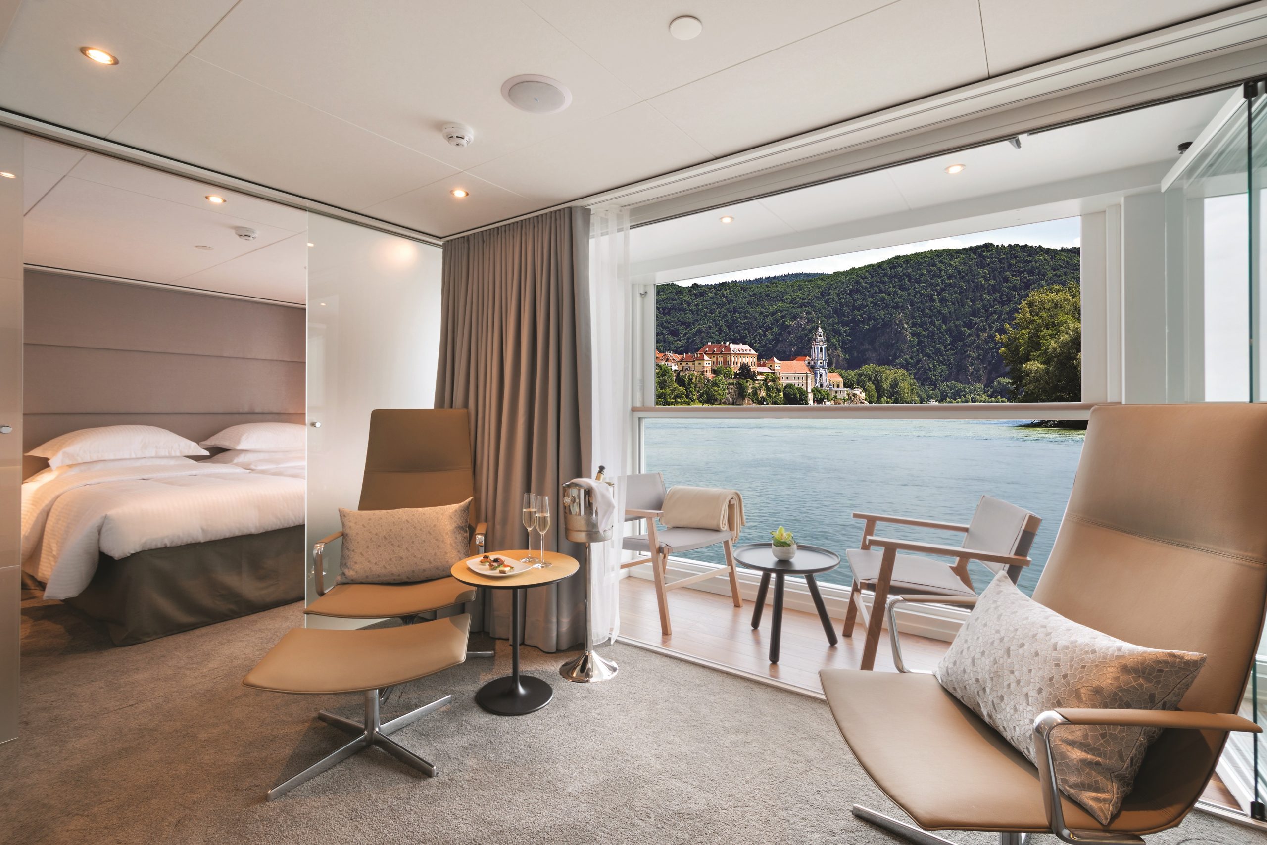 Evergreen Cruises one-bedroom suite