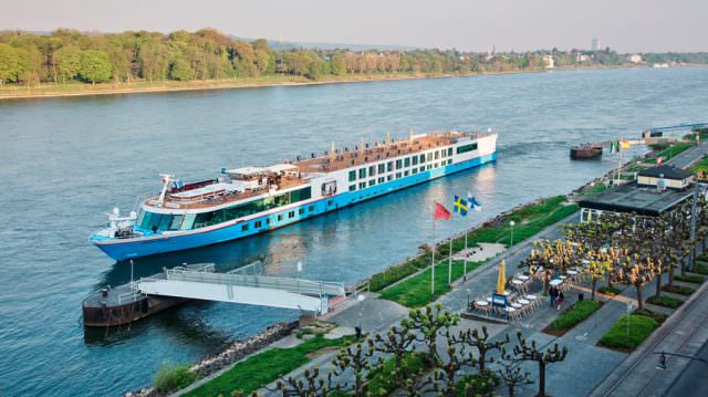 Teeming River Cruise on the Rhine
