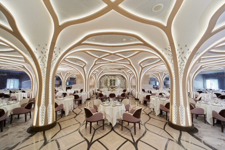 RSS Grandeur Observation Lounge.