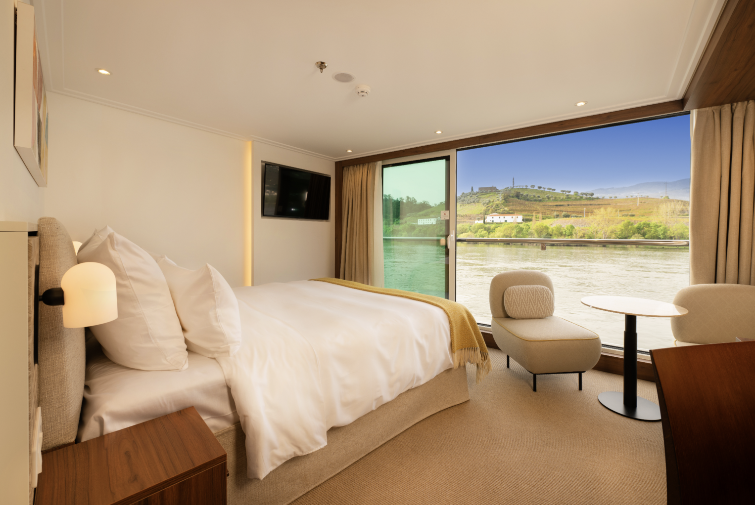The Panorama Suite on the Avalon Alegria