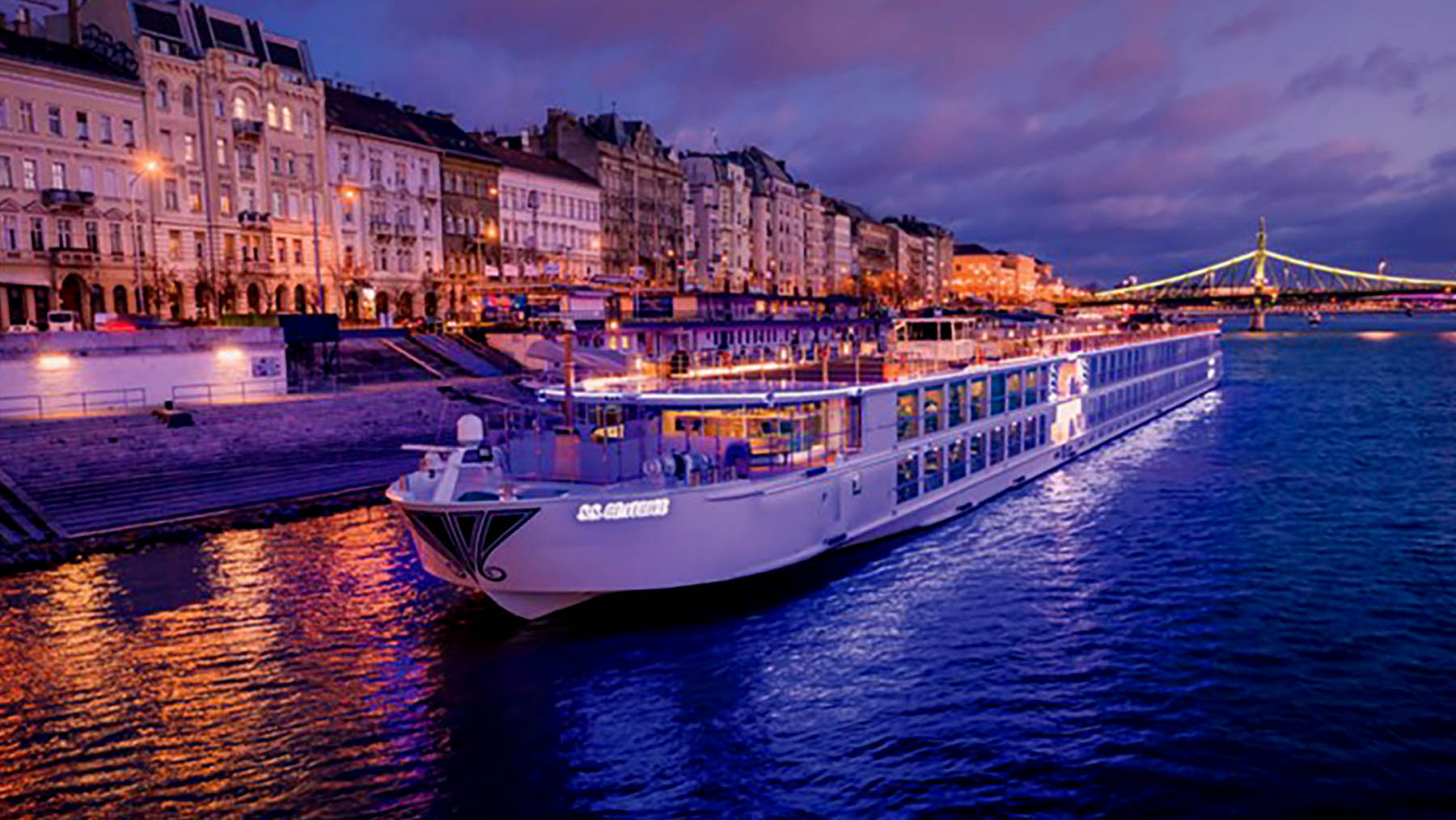 Uniworld offers its ultimate guide in cruising the world's storied waterways. 