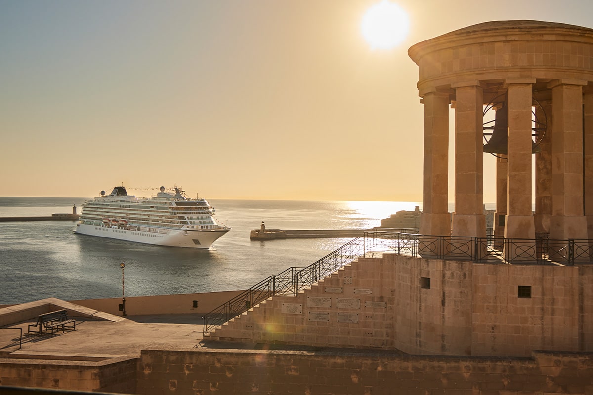 ocean ship cruise passenger deal