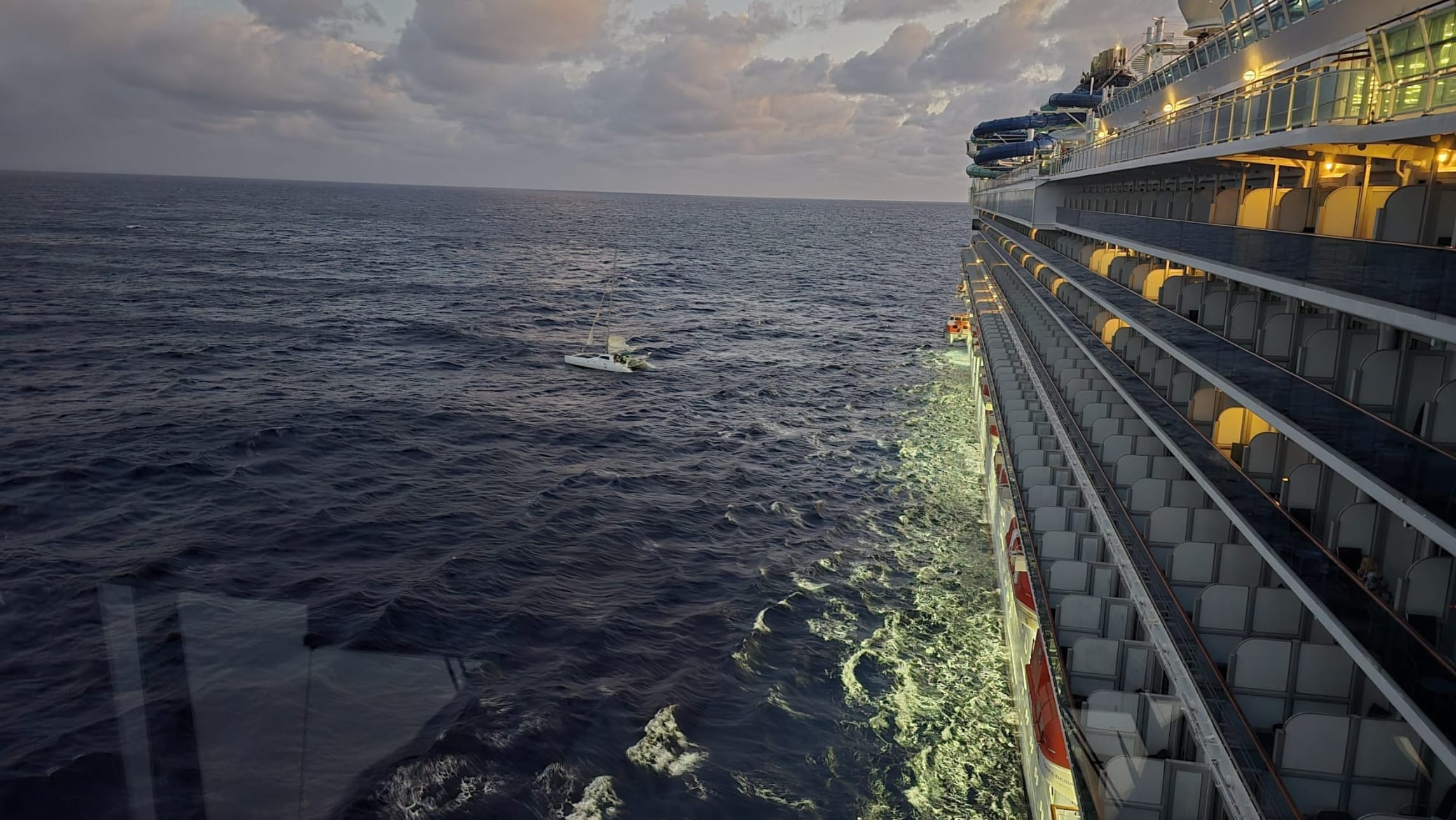 P&O rescues sailors on the water at night