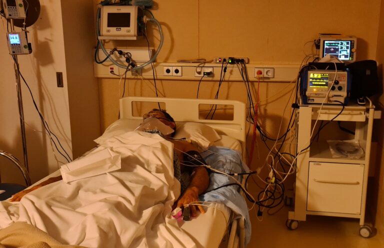 Aldo in the hospital after his heart attack.