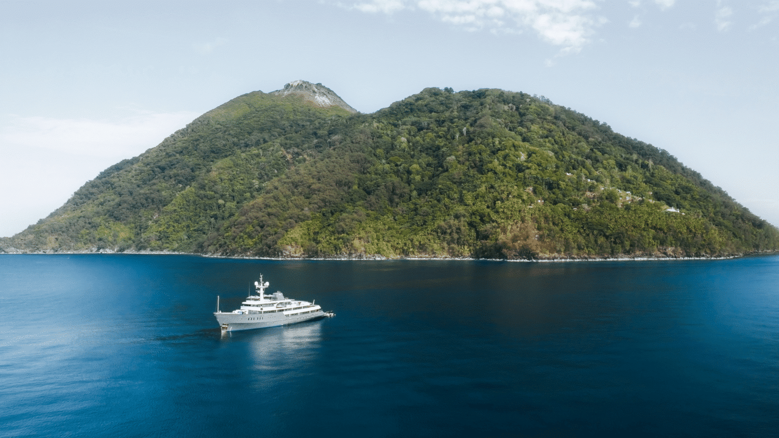 Aqua Blu in Indonesia Raja Ampat and the Spice Islands