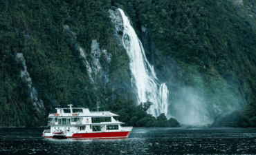 New Zealand cruises in the Milford Sound