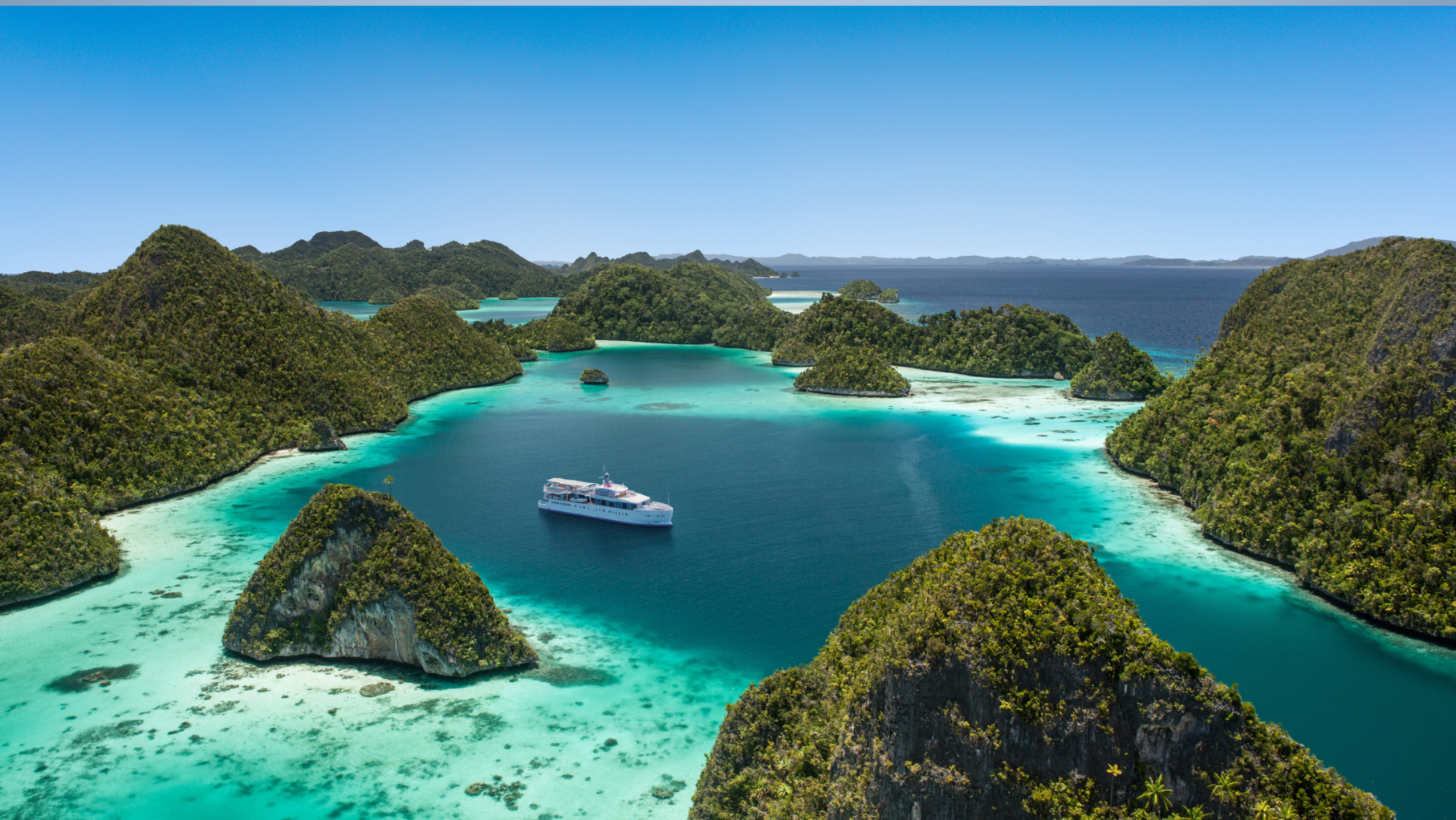 Cruising in Raja Ampat