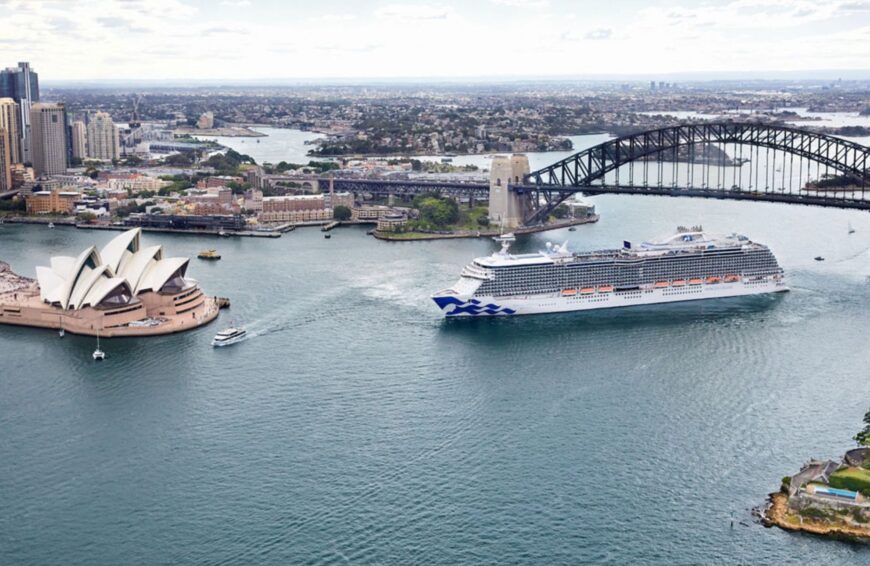 Cruising in Australia with Princess ship and Sydney Harbour Bridge