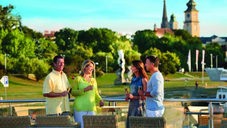 Group of cruisers on AmaWaterways