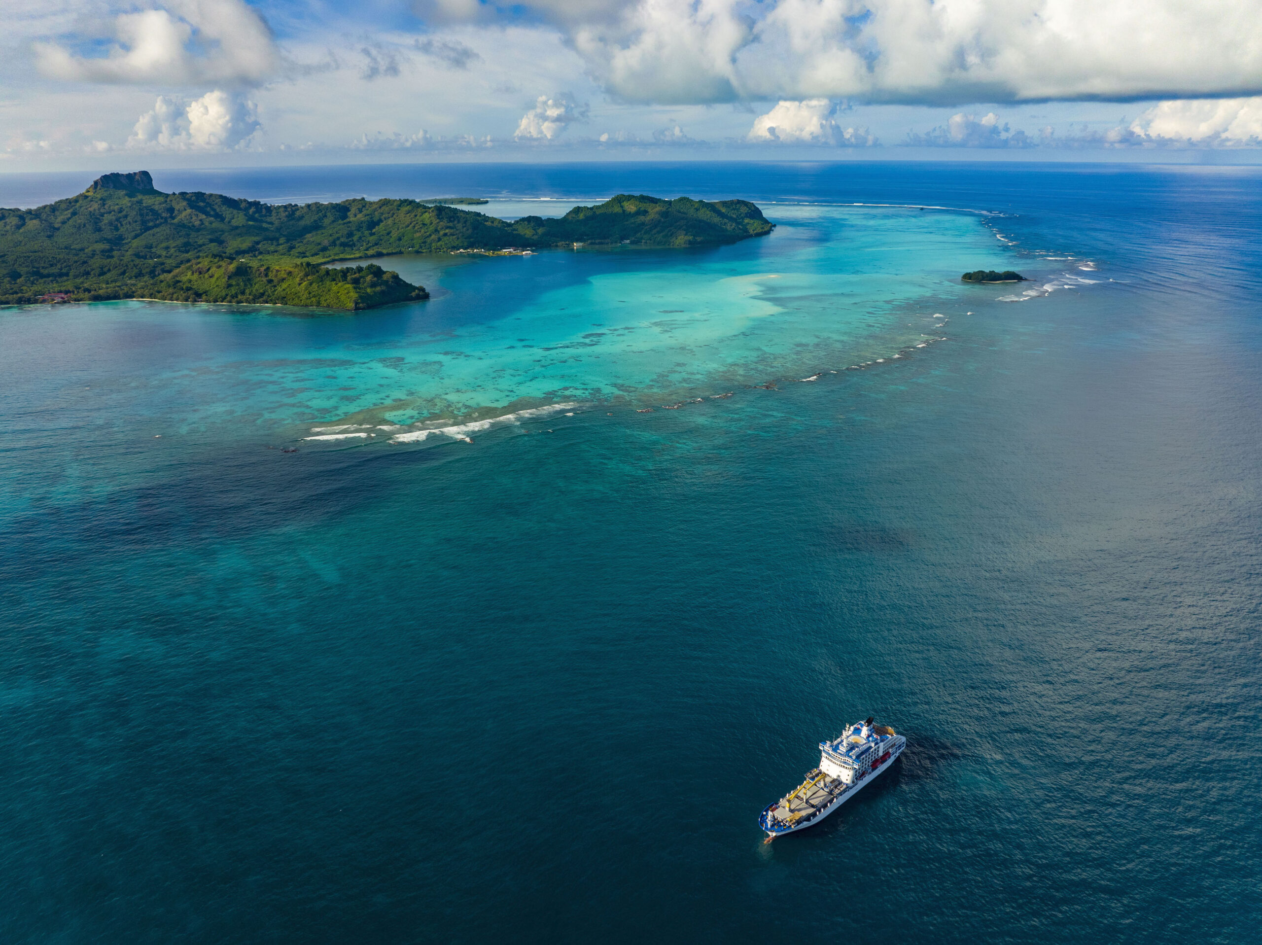 Aerial shot of Aranui 5 in French Polynesia