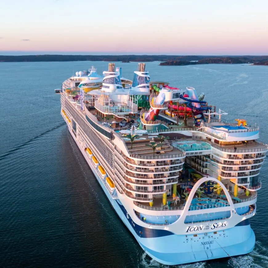 world largest cruise ship set sail