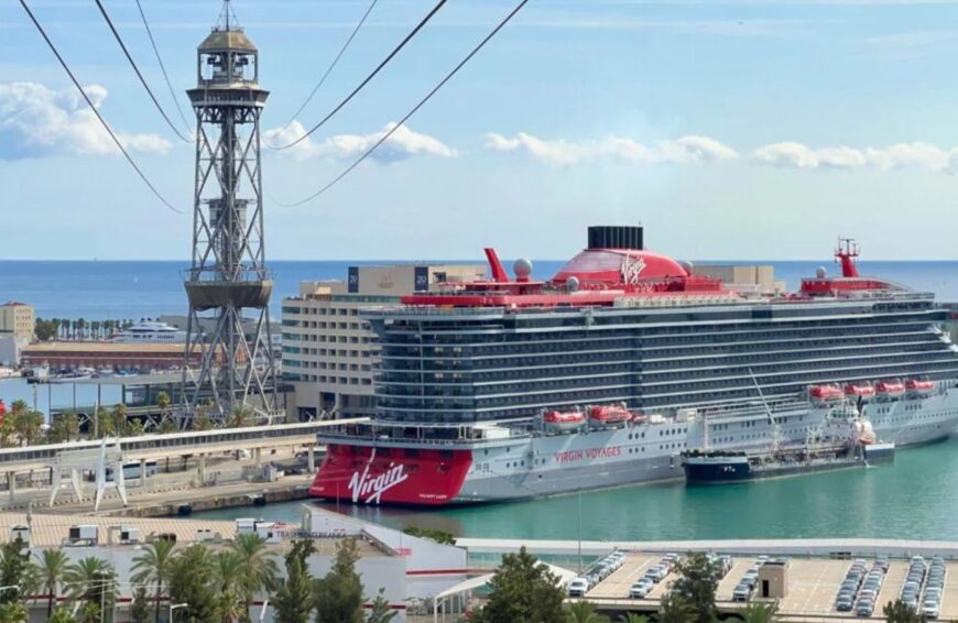 Tourist tax Barcelona cruise