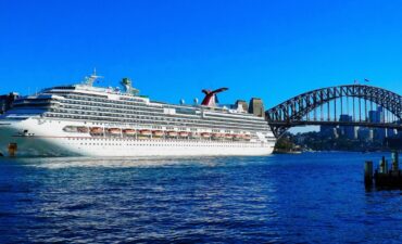 Cruises sail in Sydney to New Zealand
