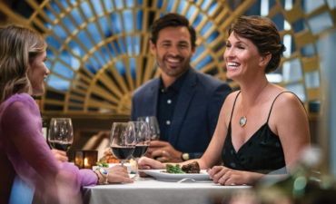 Friends dining at a Princess Cruises Restaurant.
