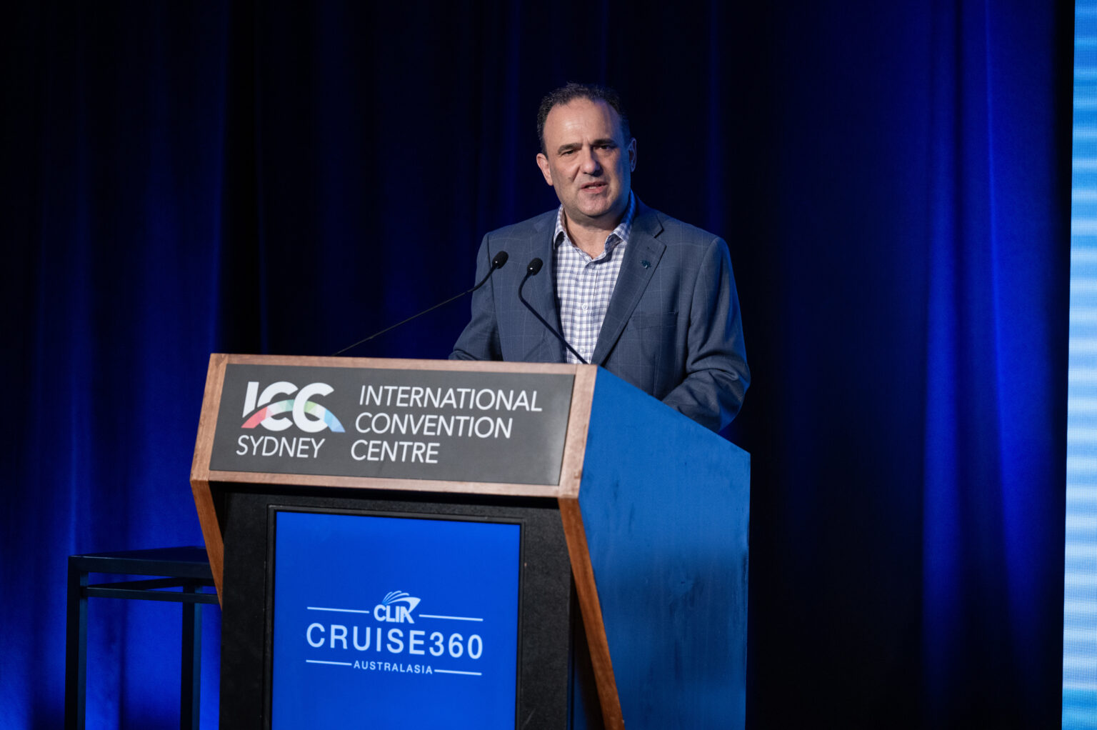 Joel Katz, speaking at Cruise360