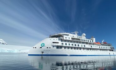 greg mortimer Aurora Expeditions