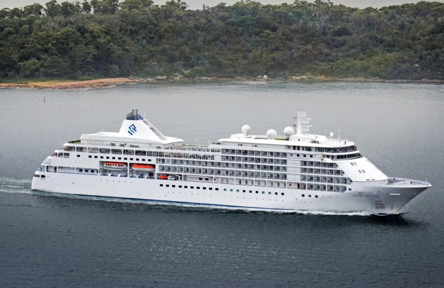 The Silver Muse in Sydney Harbour with the Sydney Harbour Bridge in the background