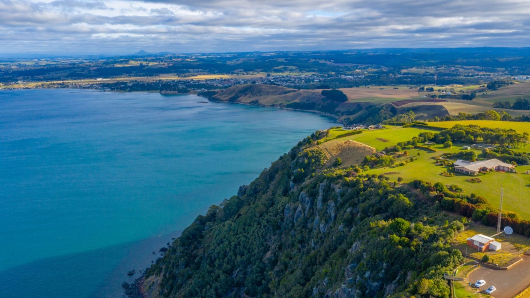 Tasmanian sea cliffs