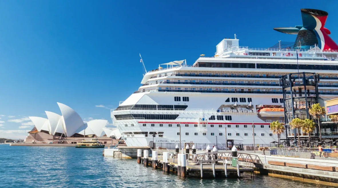 Carnival Splendor with the Sydney Harbour Bridge