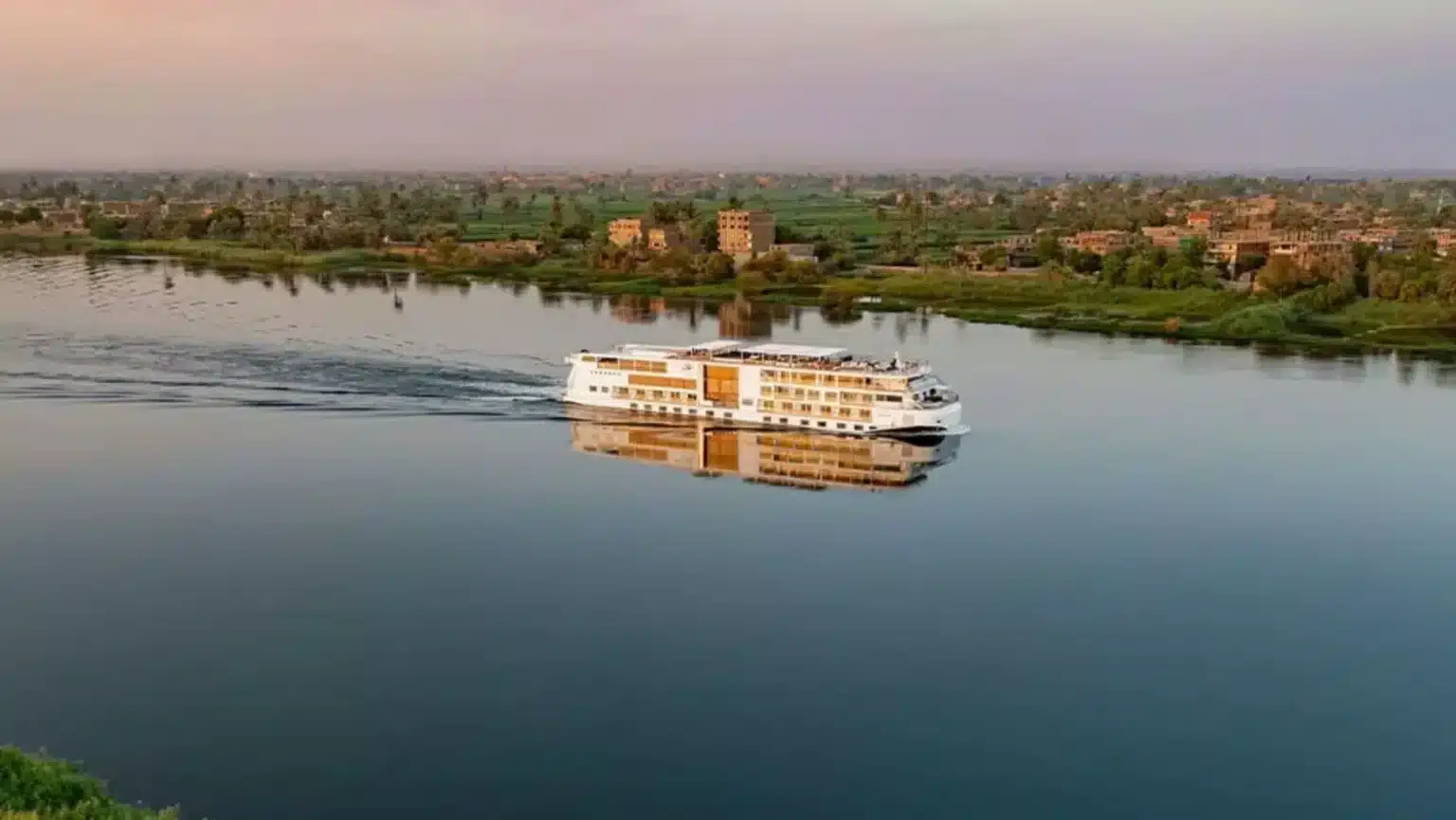 river cruise calmly sailing