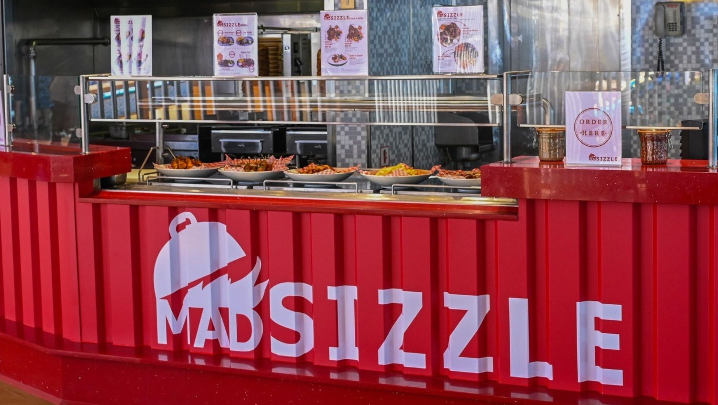 The front of Mad Sizzle on Carnival Splendor.