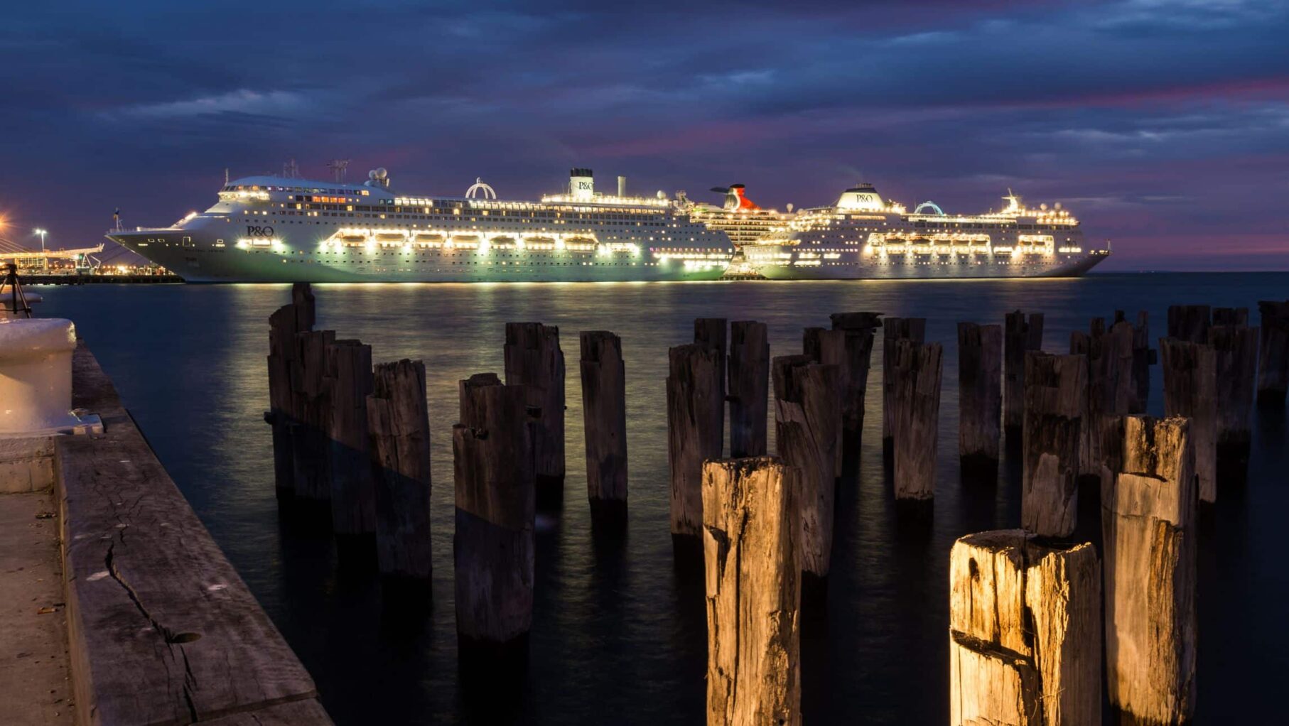 ships in melbourne.