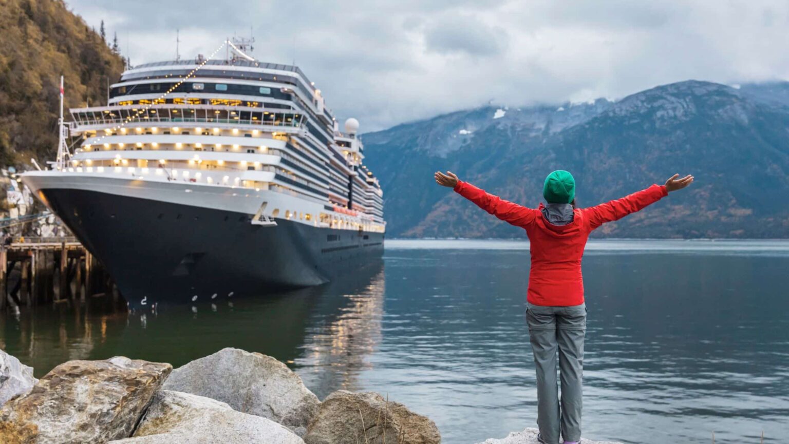 iceland cruise ship