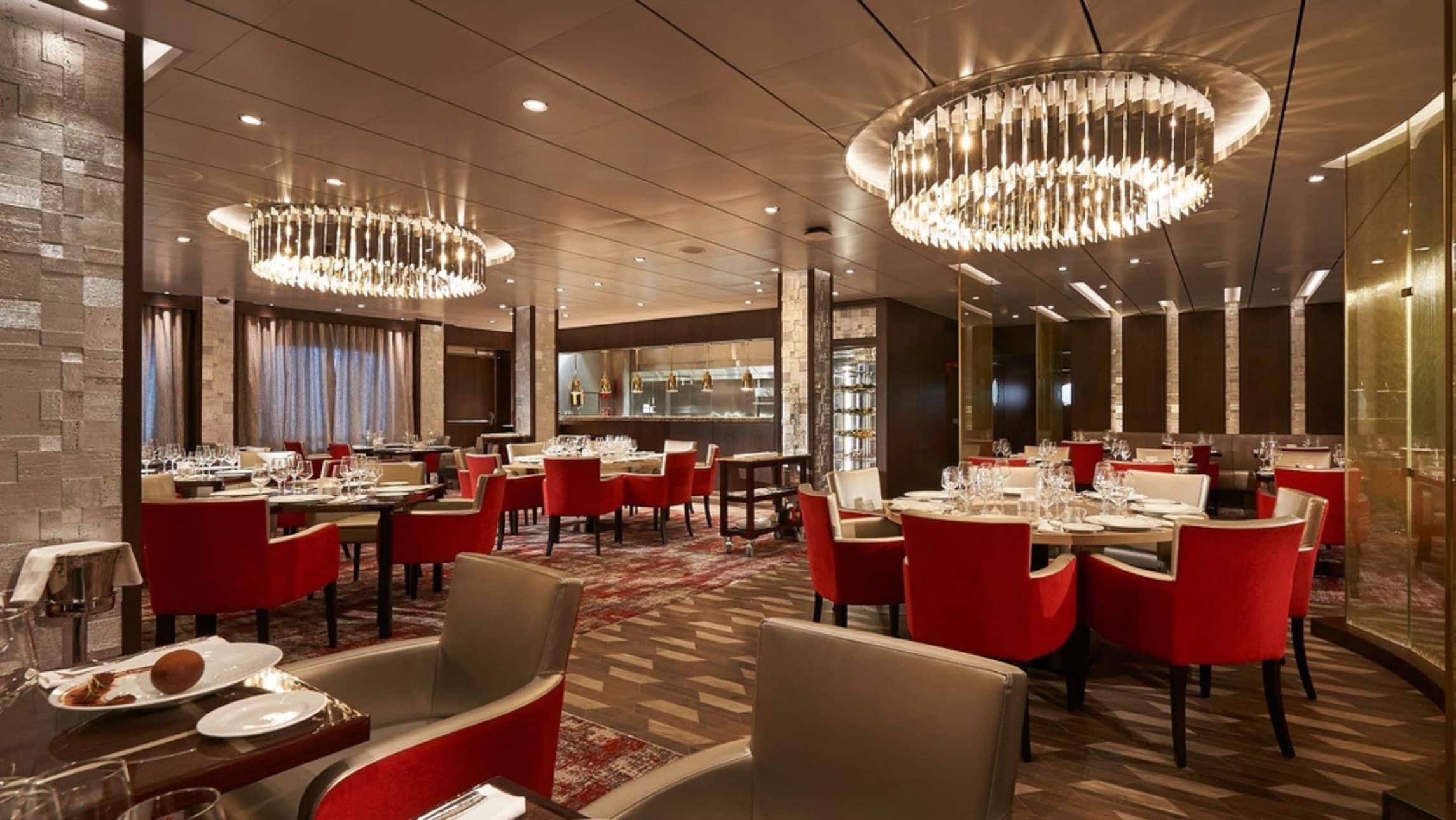do jeans belong in carnival dining room
