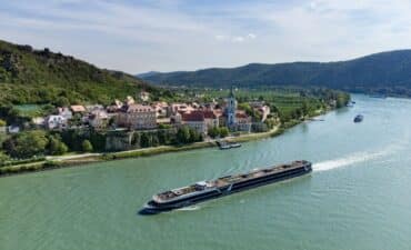 APT ship on the Danube