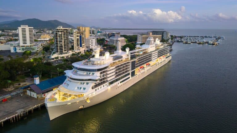 Silver Nova in Cairns