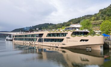 The new APT MS Estrela on the Douro River