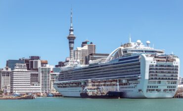 Auckland cruise ship