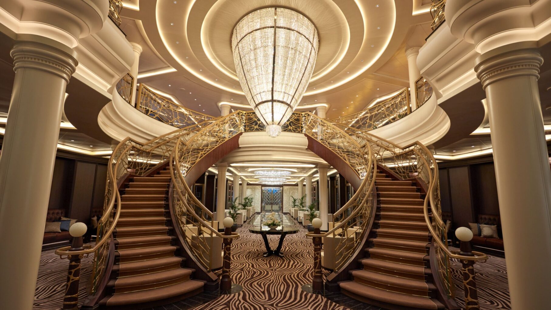 Seven Seas Exploirer atrium 1