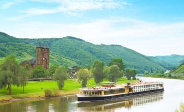 Trafalgar River Cruising Verity Rhine