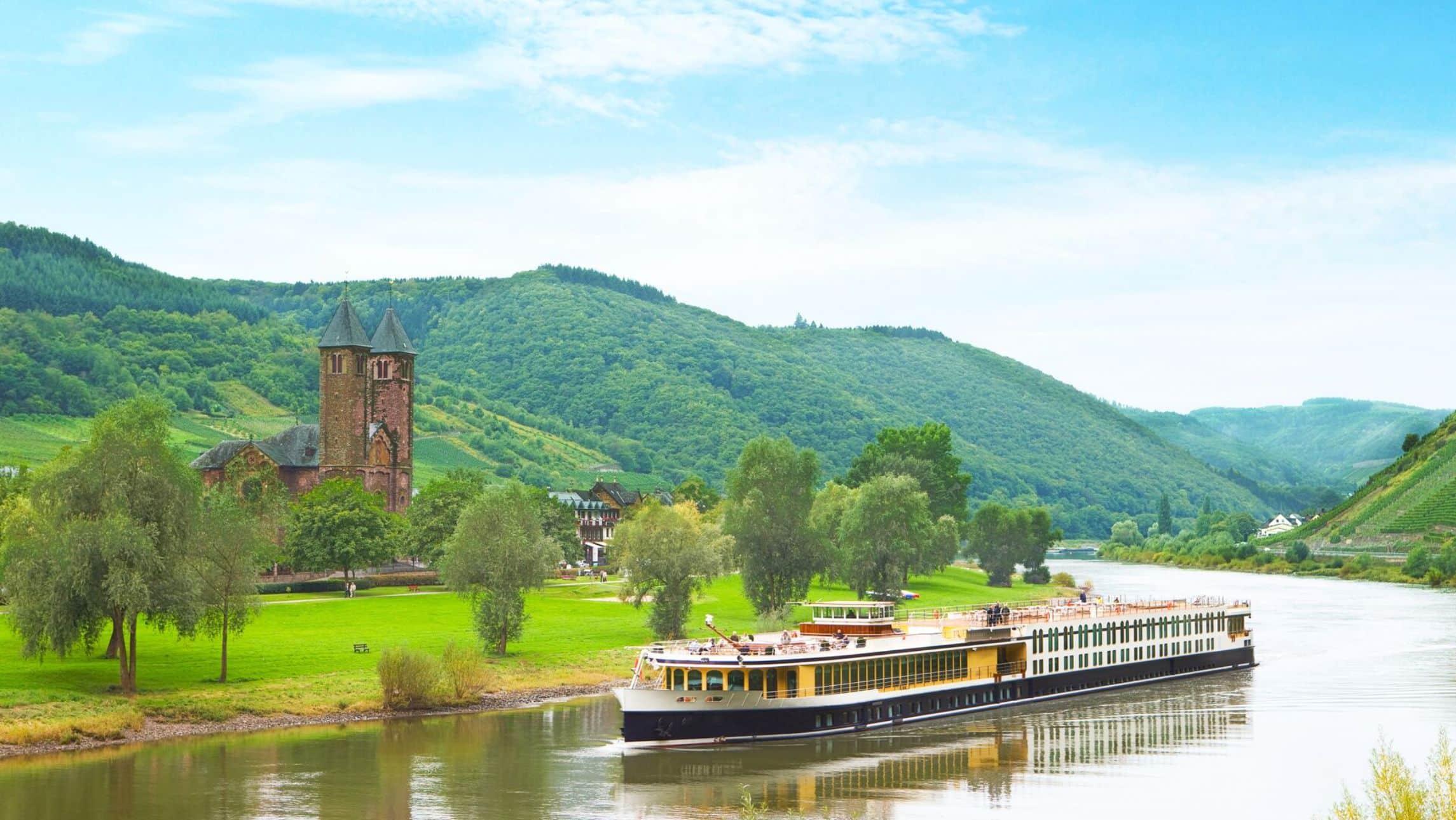 Trafalgar River Cruising Verity Rhine