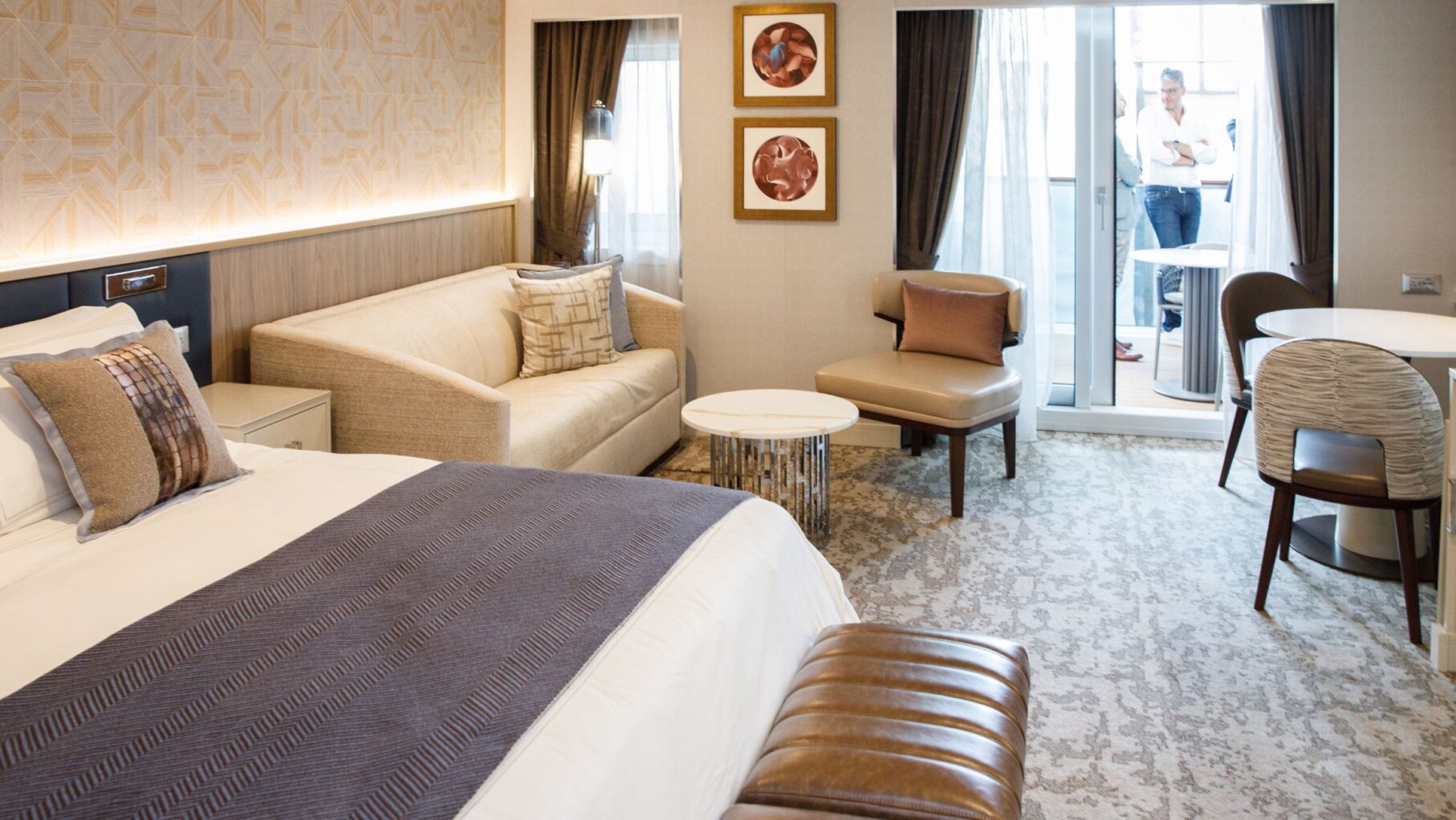 An example of a suite onboard the Oceania Sonata