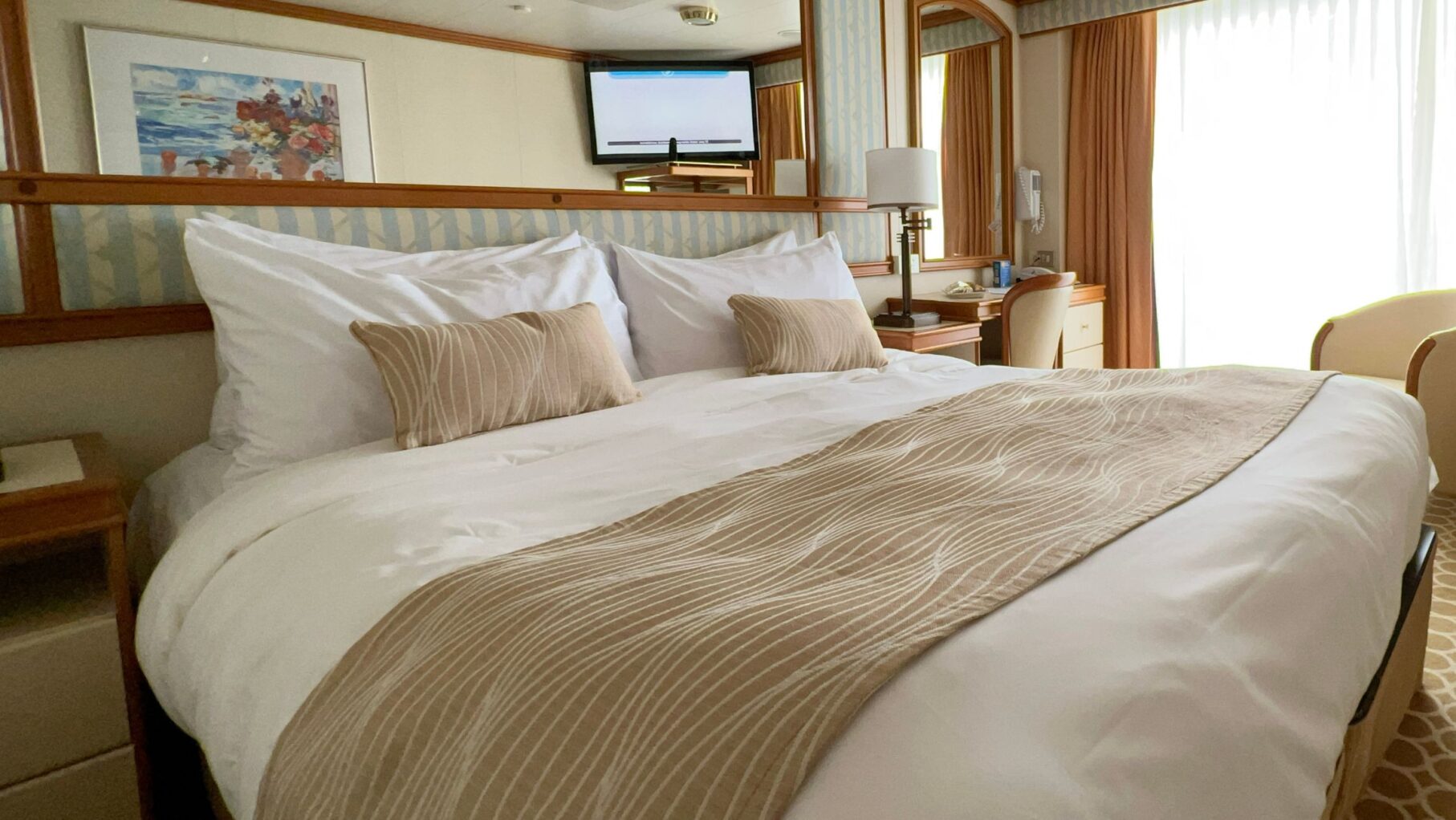 cabin on carnival encounter