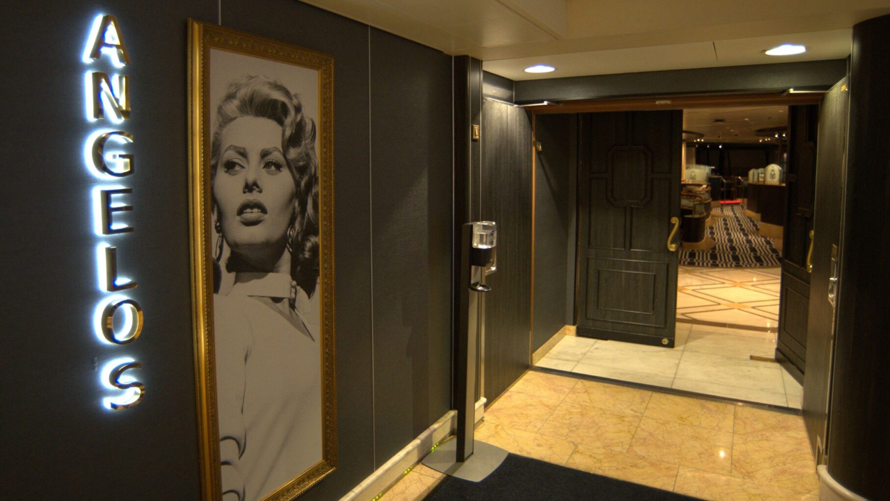 entrance to angelo's