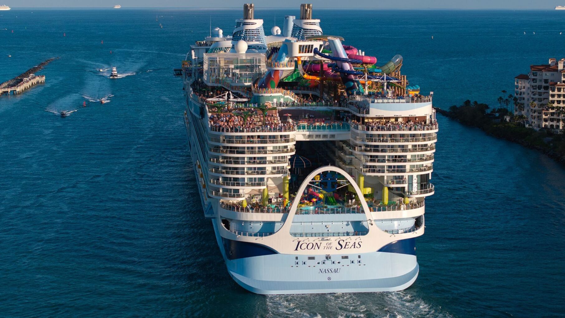 biggest cruise ships icon of the seas out to ocean