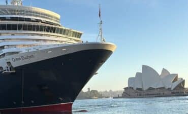 cunard ship in sydney