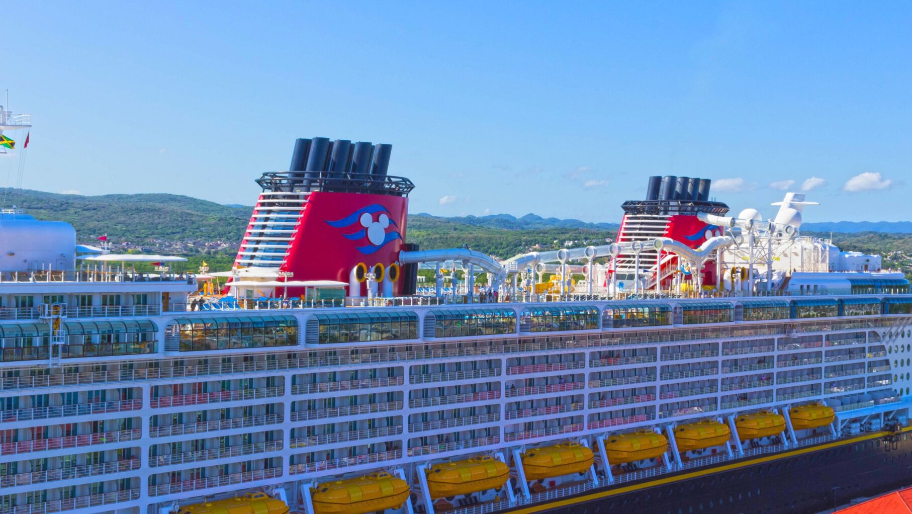 Disney cruise ship